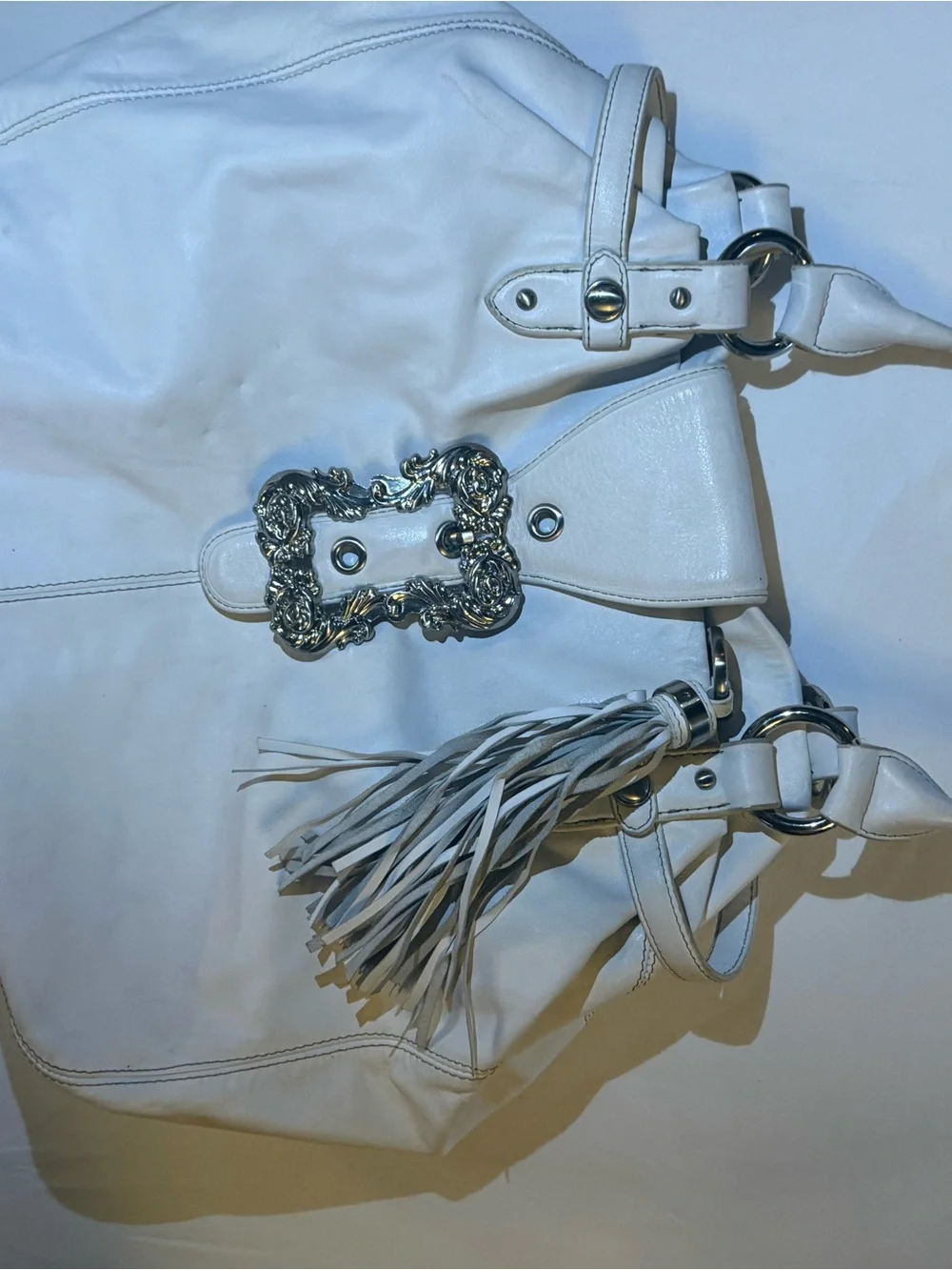 Vintage Y2K White Women's Leather Tote Bag with Decorative Buckle